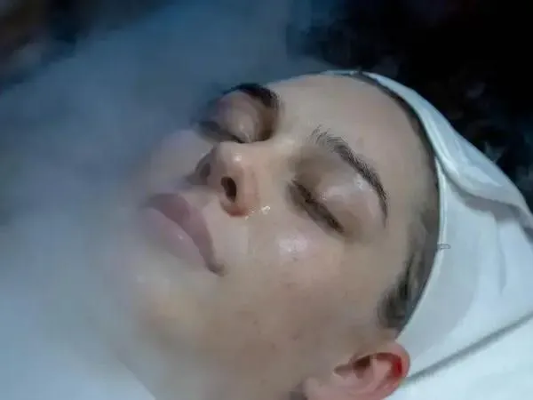 Hydro-Oxygen Cleanse at Vivian Head Spa